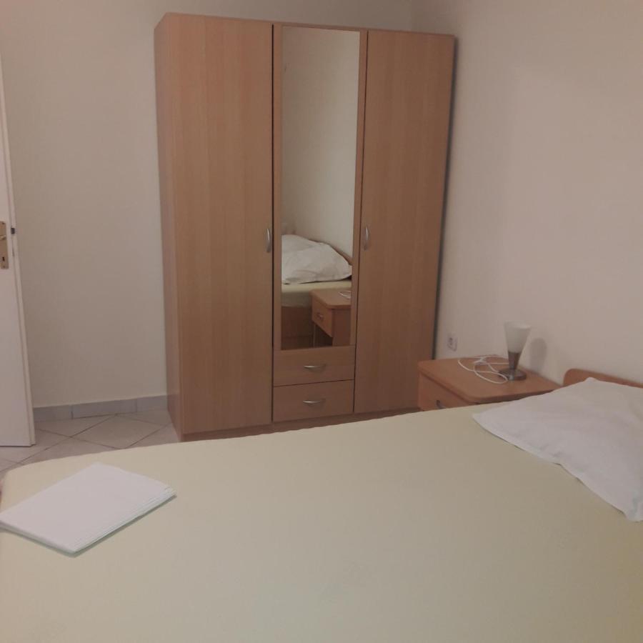 Apartman Dinka 巴斯卡 外观 照片