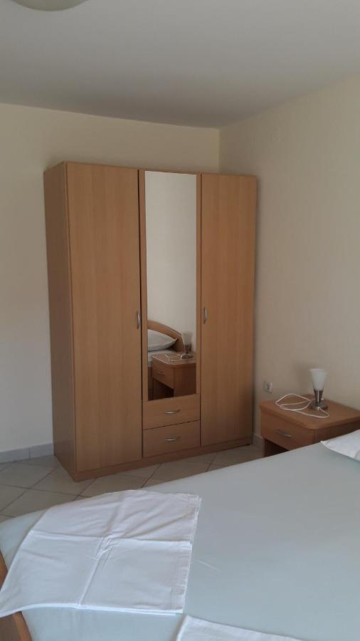 Apartman Dinka 巴斯卡 外观 照片